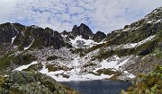 63 Laghetto alto di Ponteranica (2115 m) con vista in Valletto (2371 m) 